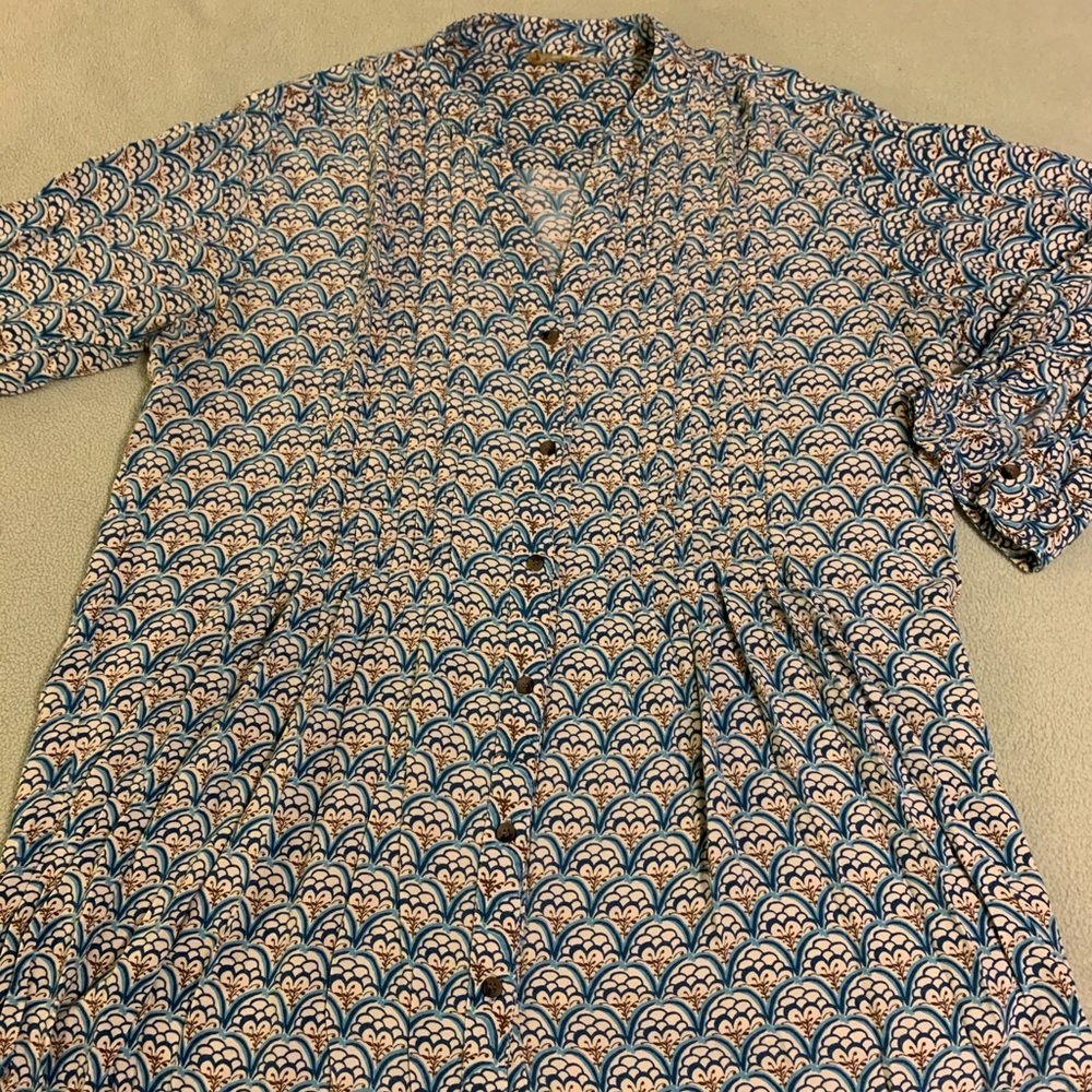 Mandarin collar 3/4 sleeve blouse